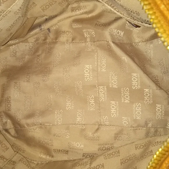 🚨 SOLD🚨Michael Kors pebble leather shoulder bag/ hobo bag and matching wallet - Picture 5 of 15